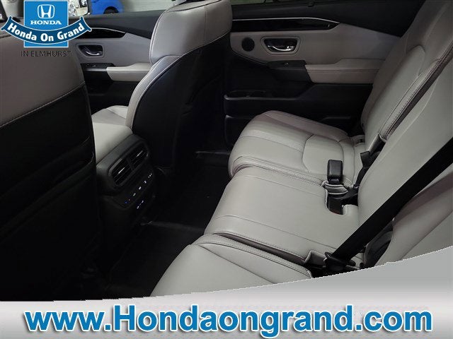 2025 Honda Pilot Base