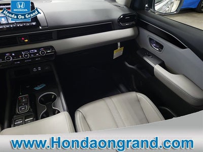 2025 Honda Pilot Base