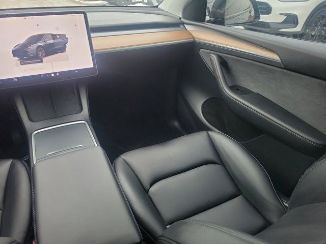 2025 Tesla Model Y Long Range