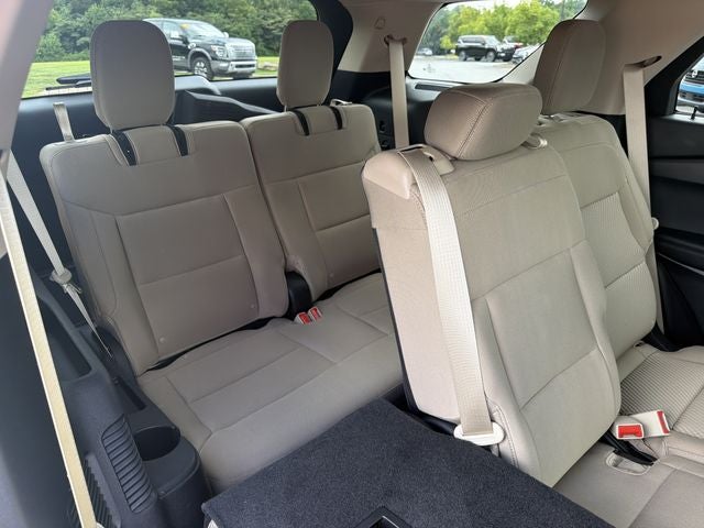 2020 Ford Explorer Base