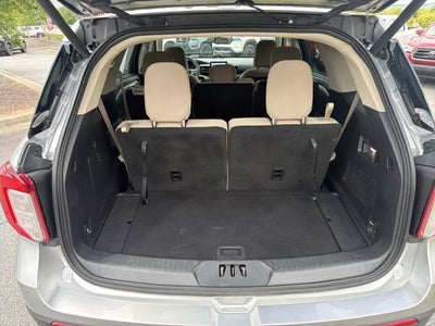 2020 Ford Explorer Base