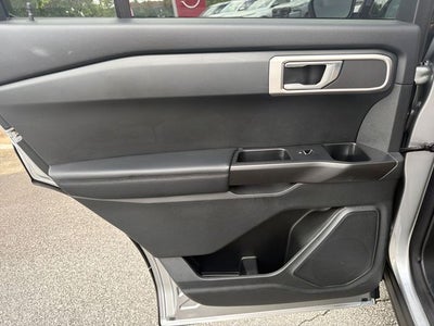 2020 Ford Explorer Base