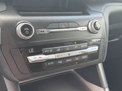 2020 Ford Explorer Base