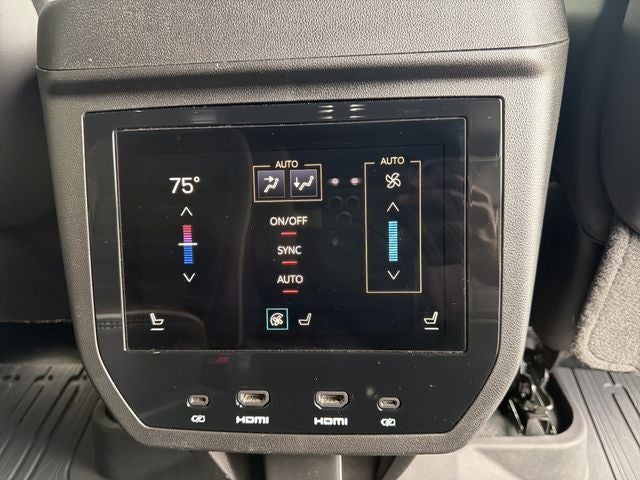 2025 GMC Yukon Denali Ultimate