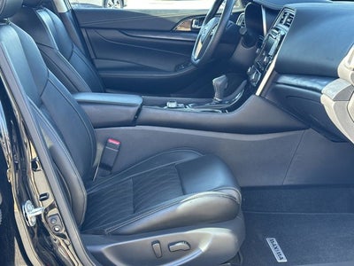 2023 Nissan Maxima Platinum