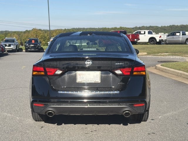 2022 Nissan Altima 2.5 SR Midnight