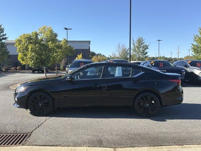 2022 Nissan Altima 2.5 SR Midnight