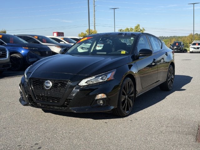 2022 Nissan Altima 2.5 SR Midnight