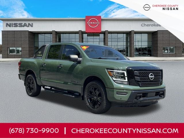 2024 Nissan Titan SV BLACK EDITION