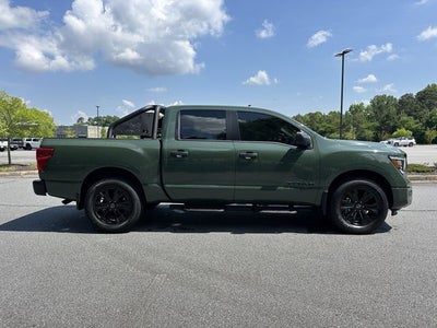 2024 Nissan Titan SV BLACK EDITION