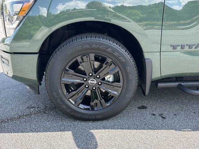 2024 Nissan Titan SV BLACK EDITION
