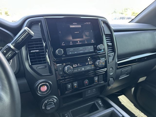 2024 Nissan Titan SV BLACK EDITION