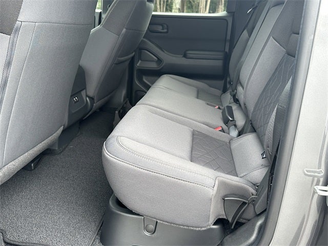 2026 Nissan Frontier SV Dark Armor