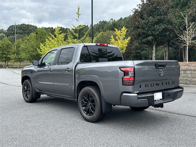 2026 Nissan Frontier SV Dark Armor