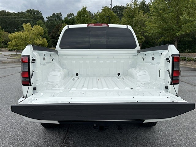 2026 Nissan Frontier SV Dark Armor