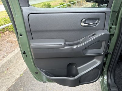 2027 Nissan Frontier SV