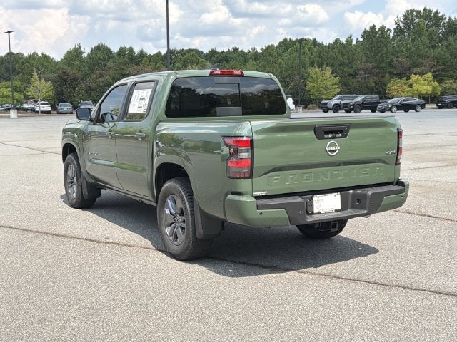 2027 Nissan Frontier SV