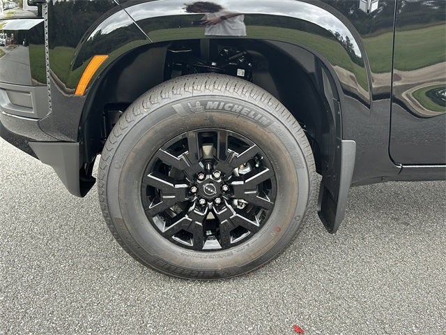 2026 Nissan Frontier SV Dark Armor