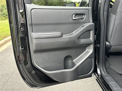 2026 Nissan Frontier SV Dark Armor