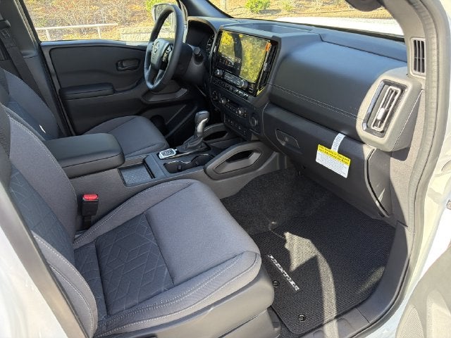 2027 Nissan Frontier SV