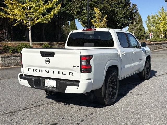 2027 Nissan Frontier SV