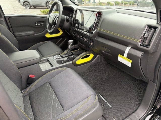 2027 Nissan Frontier SV