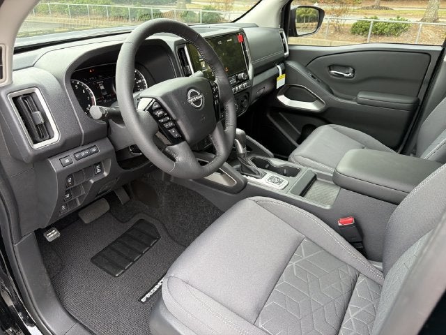 2027 Nissan Frontier SV
