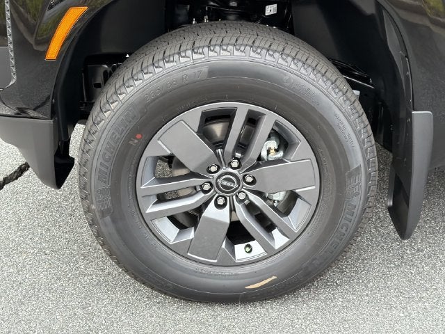 2027 Nissan Frontier SV