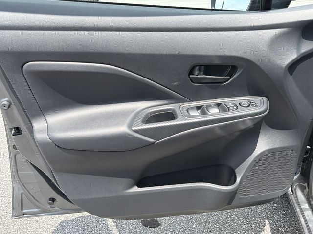 2025 Nissan Versa 1.6 S Manual