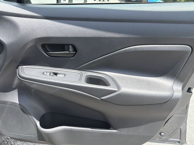 2025 Nissan Versa 1.6 S Manual