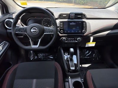 2025 Nissan Versa 1.6 SR