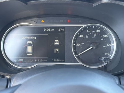 2025 Nissan Versa 1.6 SR