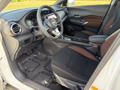 2024 Nissan Kicks SR