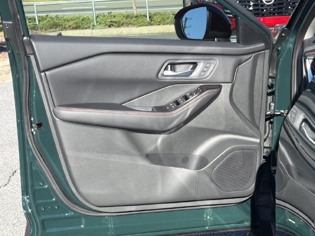 2027 Nissan Rogue SV