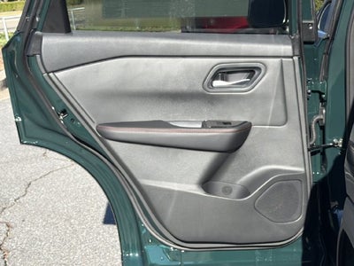 2027 Nissan Rogue SV