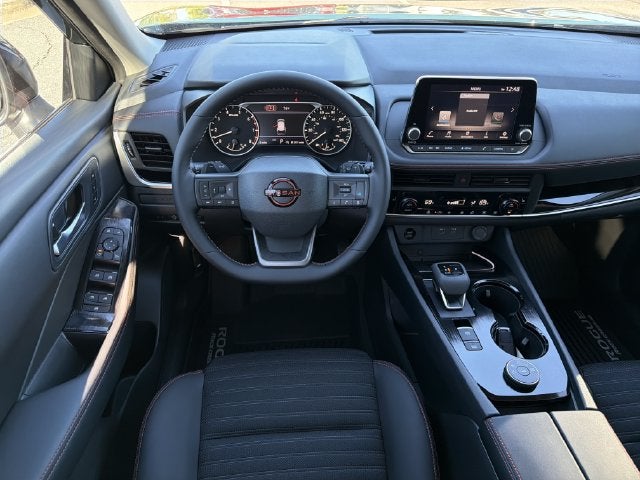 2027 Nissan Rogue SV