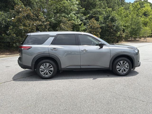 2024 Nissan Pathfinder S