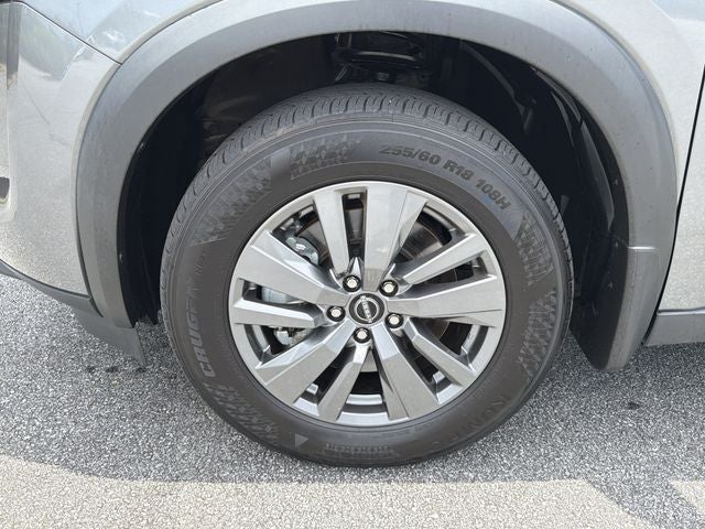 2024 Nissan Pathfinder S