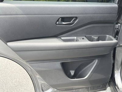 2024 Nissan Pathfinder S