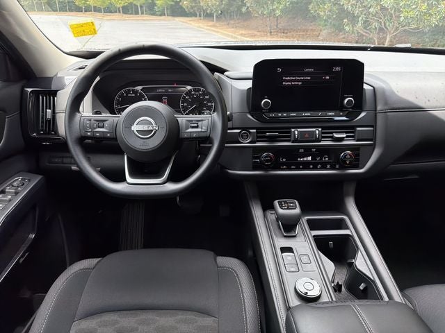2024 Nissan Pathfinder S
