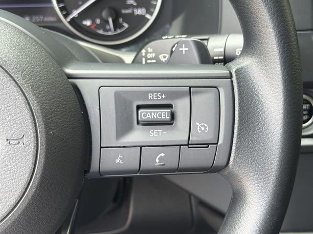 2024 Nissan Pathfinder S