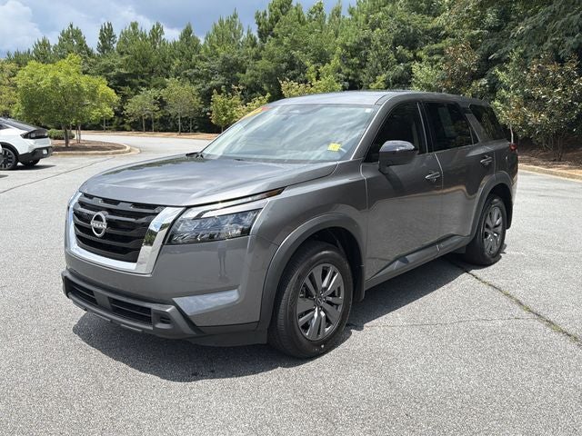 2024 Nissan Pathfinder S