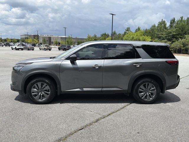 2024 Nissan Pathfinder S