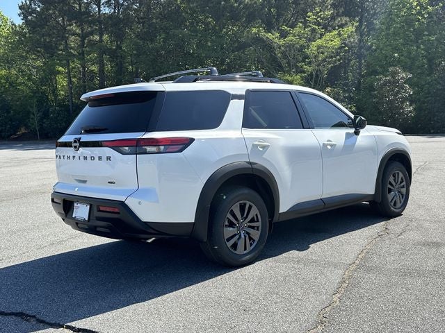 2026 Nissan Pathfinder SV