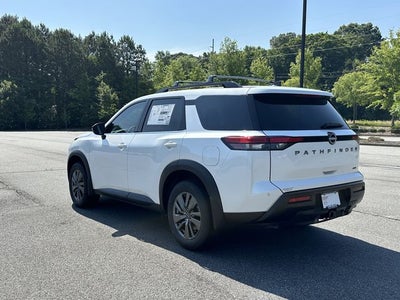 2026 Nissan Pathfinder SV
