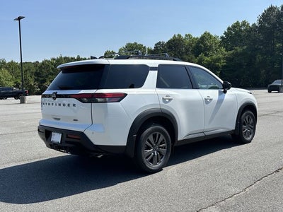 2026 Nissan Pathfinder SV