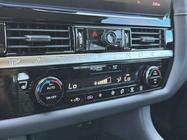 2026 Nissan Pathfinder SV