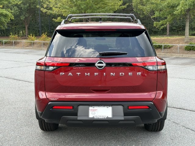 2026 Nissan Pathfinder SV