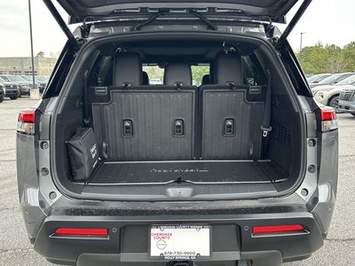 2026 Nissan Pathfinder SV