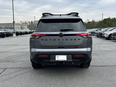 2026 Nissan Pathfinder SV